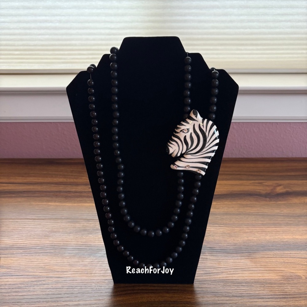 Vintage Zebra Pendant Necklace Ceramic Zebra Head With Rhinestones
